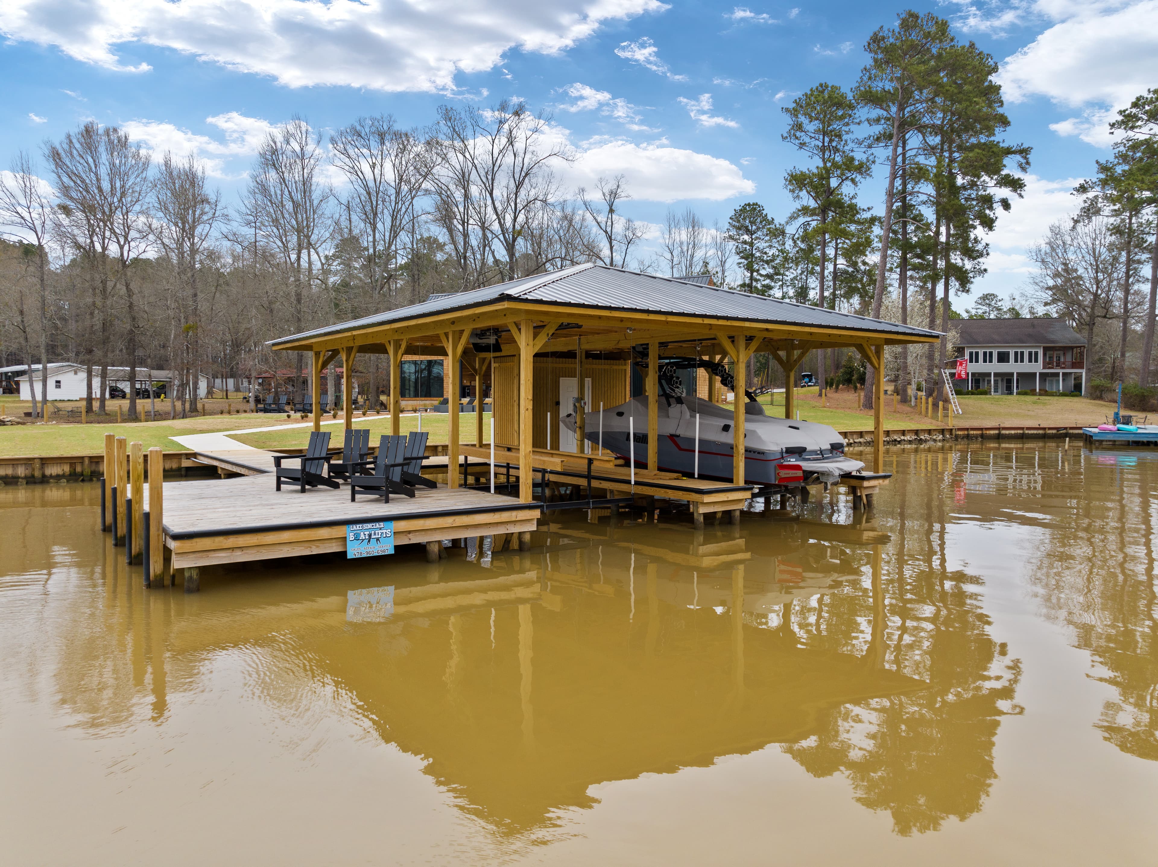 Private Dock & Kayaks